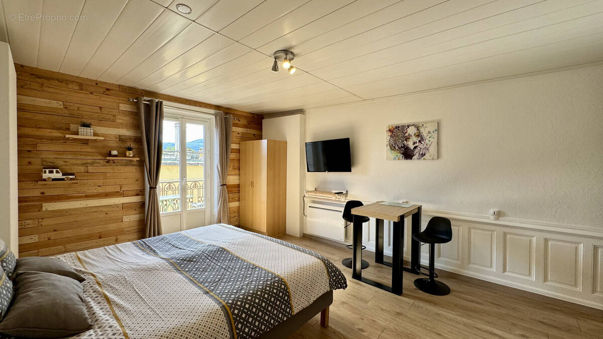 Appartement à AIX-LES-BAINS