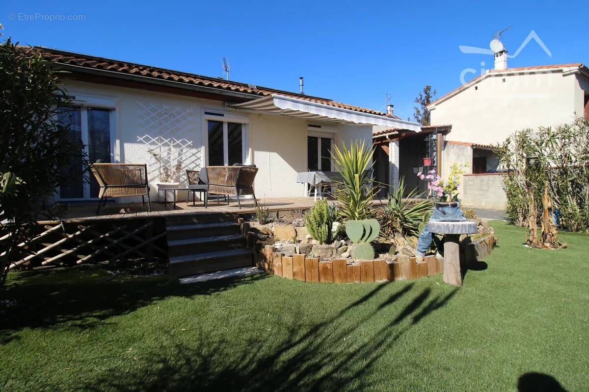 Maison à MONTAZELS