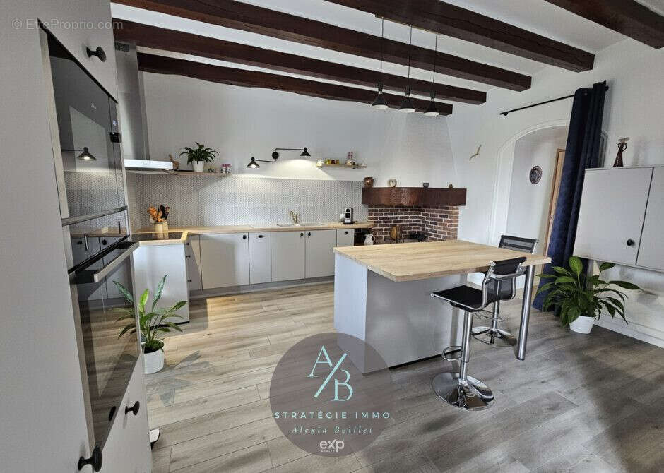 Appartement 103 m² à Gisors  - photo 2