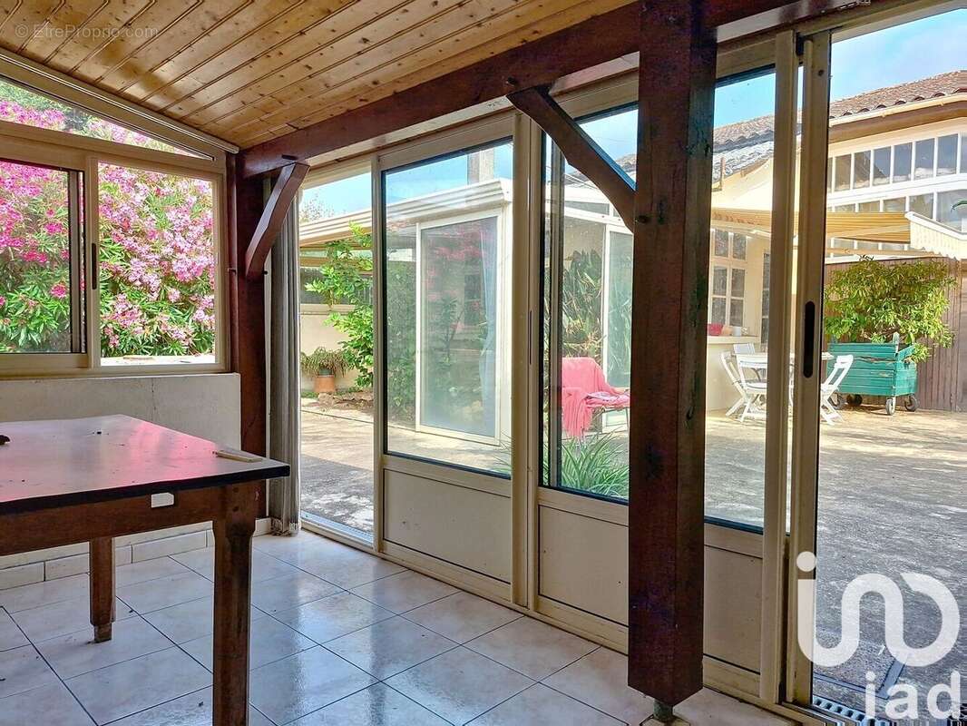 Photo 4 - Maison à LAMOTHE-MONTRAVEL