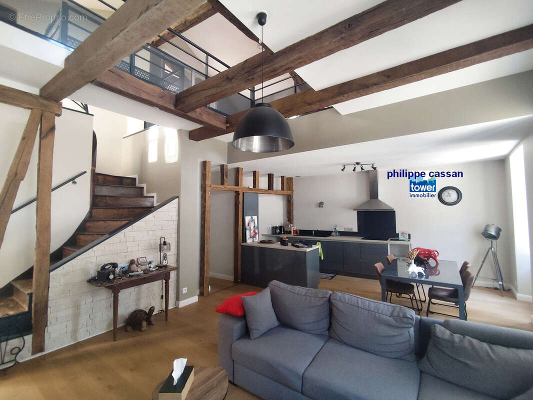 Maison à VILLEFRANCHE-DE-ROUERGUE