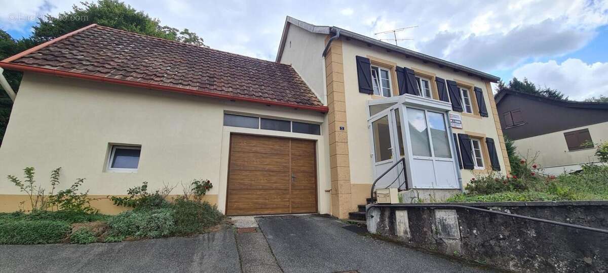 Maison à ROUGEGOUTTE