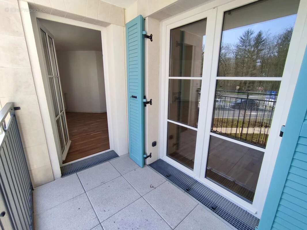 Appartement à LAMORLAYE