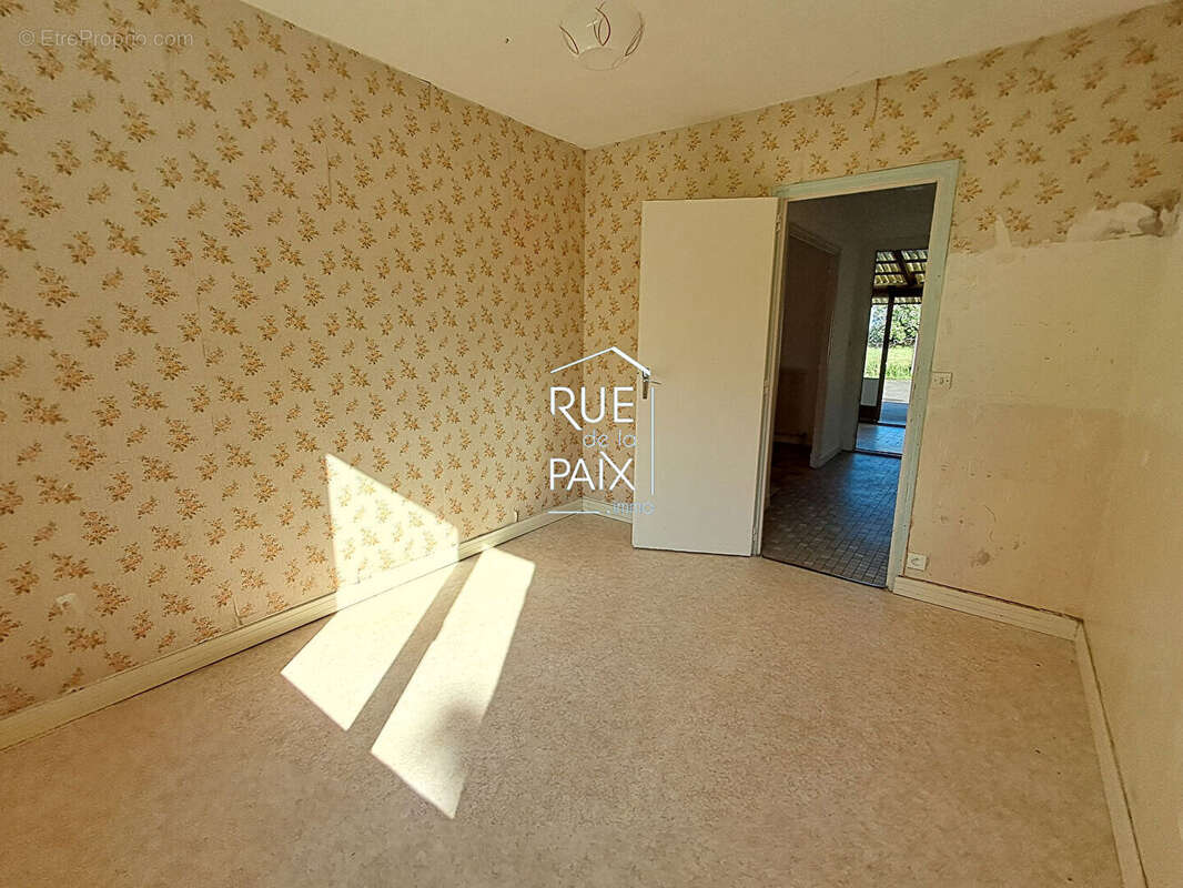 Maison de plain pied 4 chambres Serigny + Jardin de plus de 1600 m² - photo 7