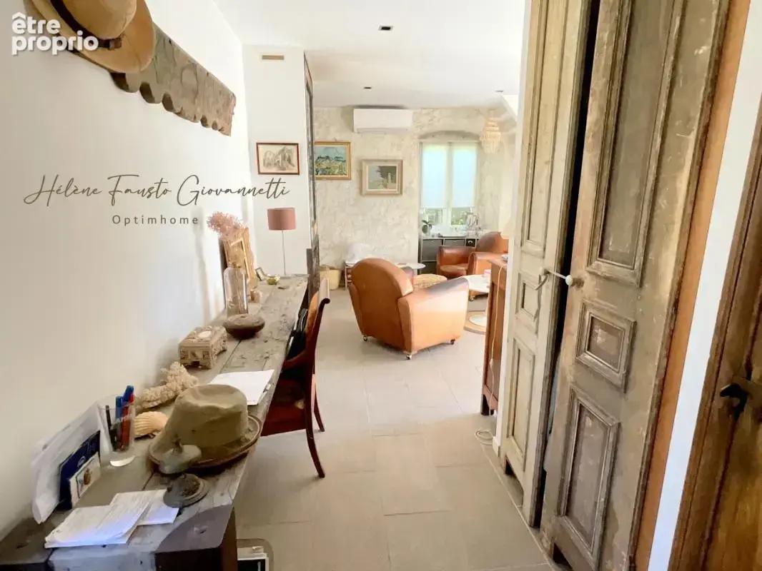 PATRIMONIO – Propriété de charme avec 5 logements, piscine et terrain de 1 440 m² - photo 4