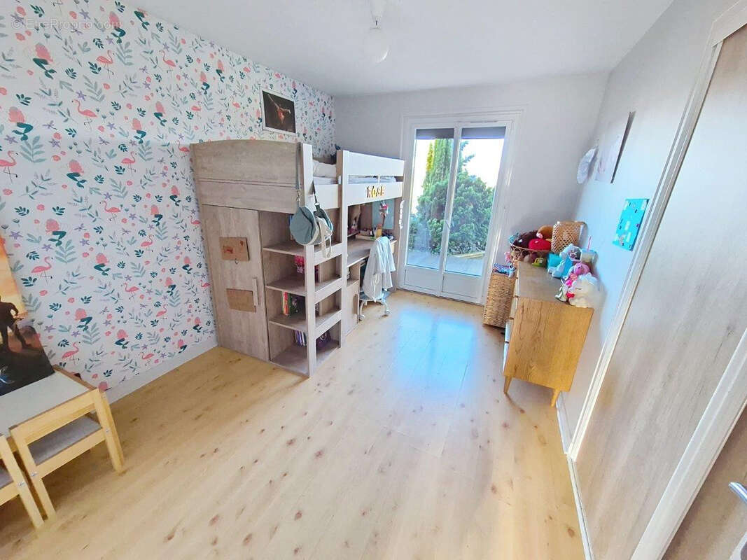 Maison à FLEURIEUX-SUR-L&#039;ARBRESLE