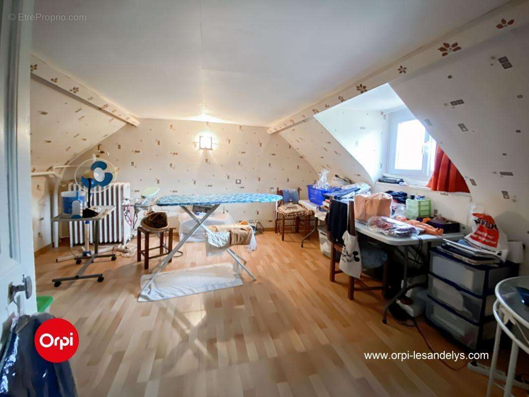 Maison à FLEURY-SUR-ANDELLE