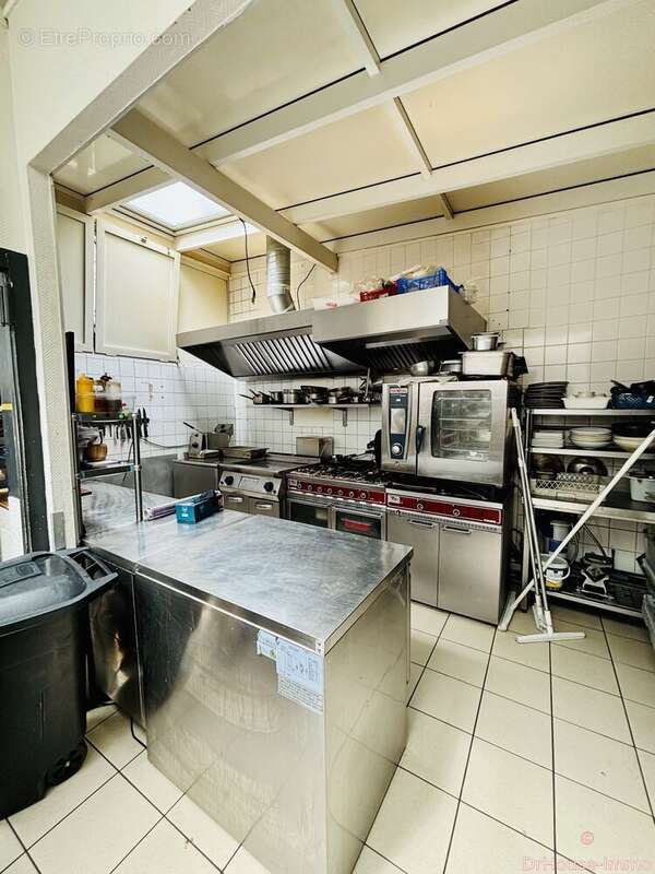 Commerce à PERIGUEUX