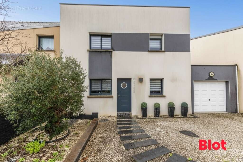 Maison à CORPS-NUDS