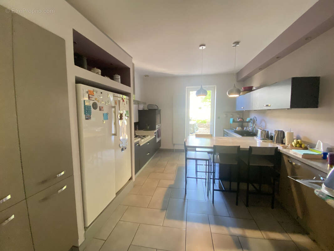 Appartement à ROCHE-LA-MOLIERE