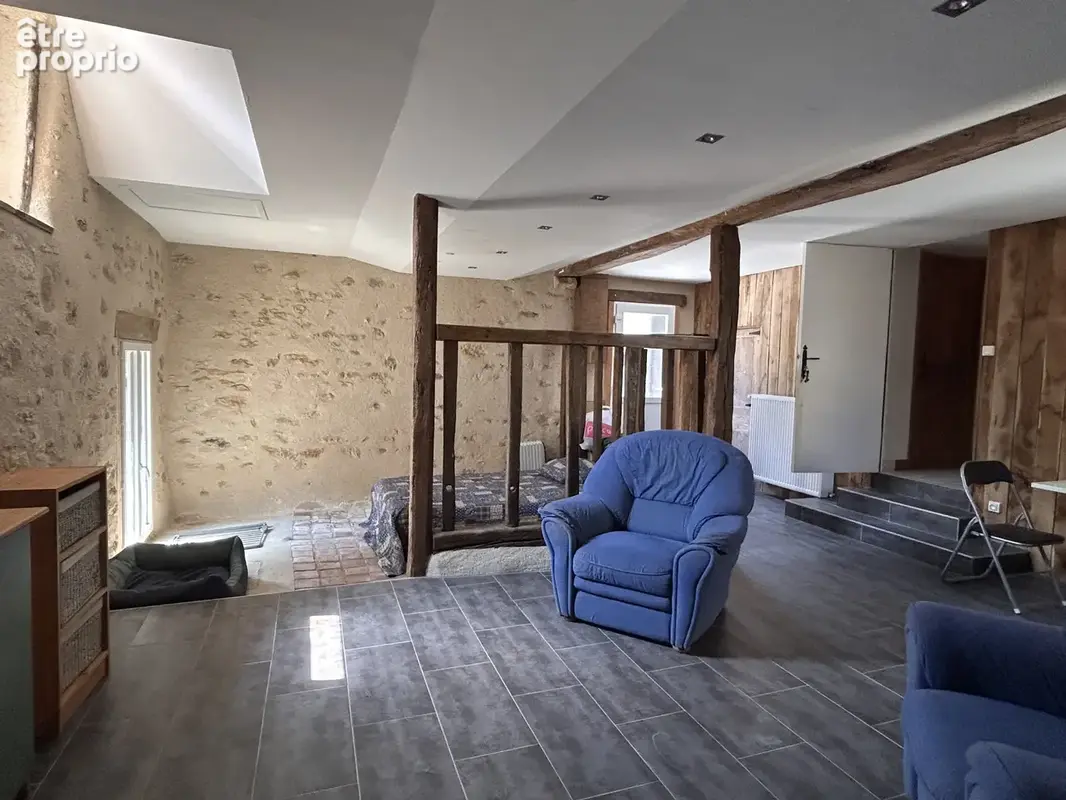A VENDRE Longère 5 pièces avec piscine et jardin à Prissac - photo 16