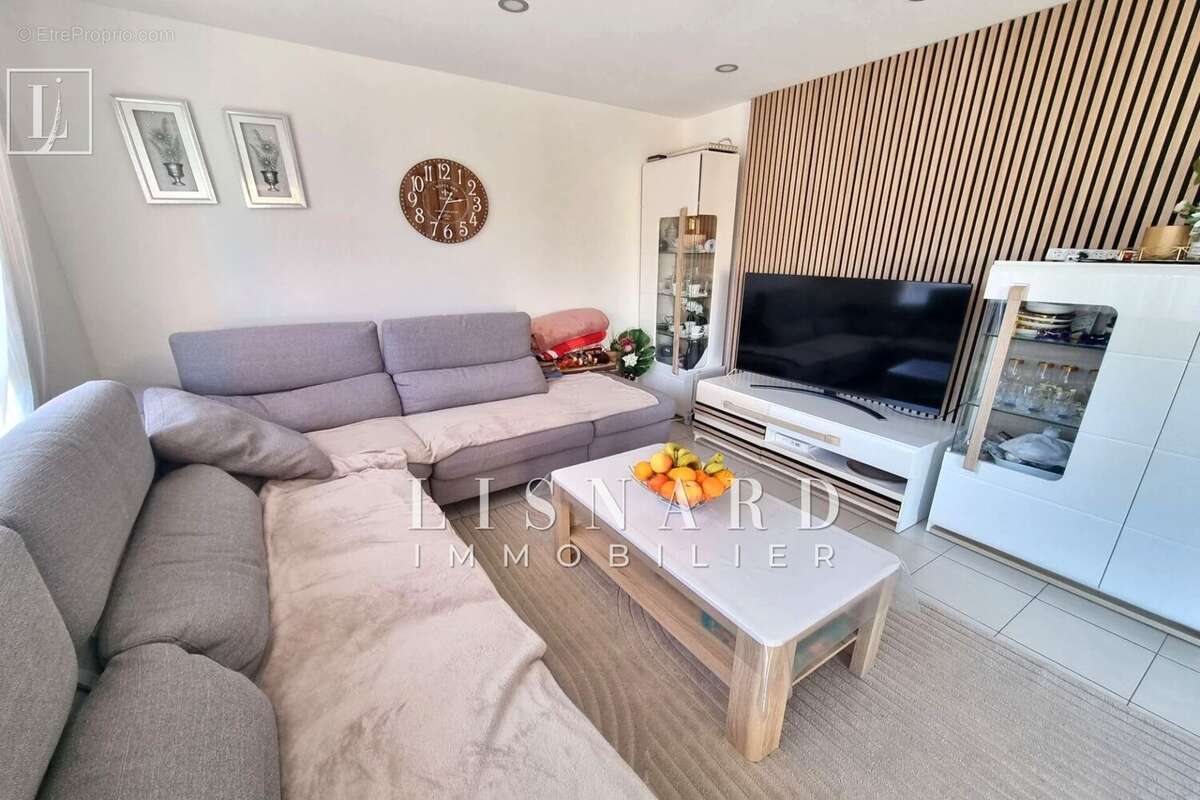 Appartement à VALLAURIS