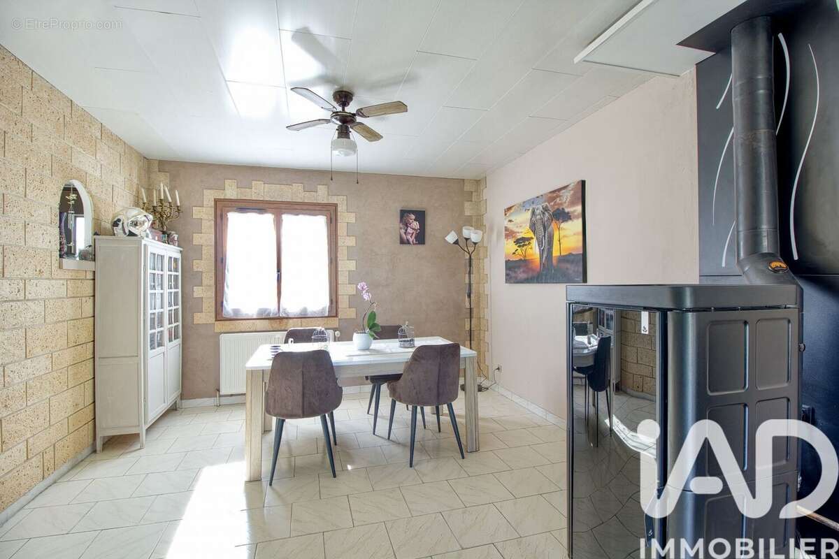 Photo 9 - Maison à SAINT-MAXIMIN