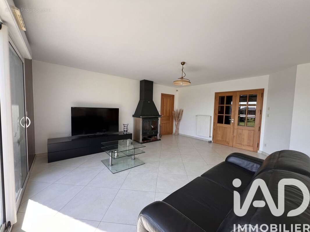 Photo 9 - Maison à GONDECOURT