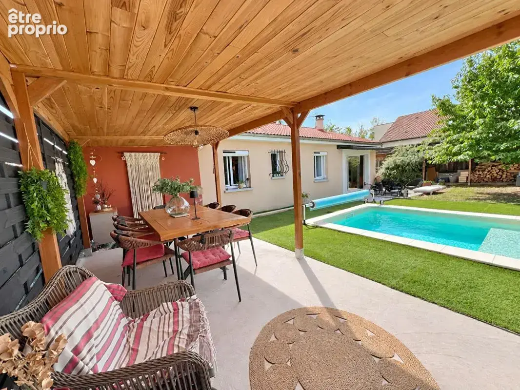 Maison plain pied avec piscine - photo 2