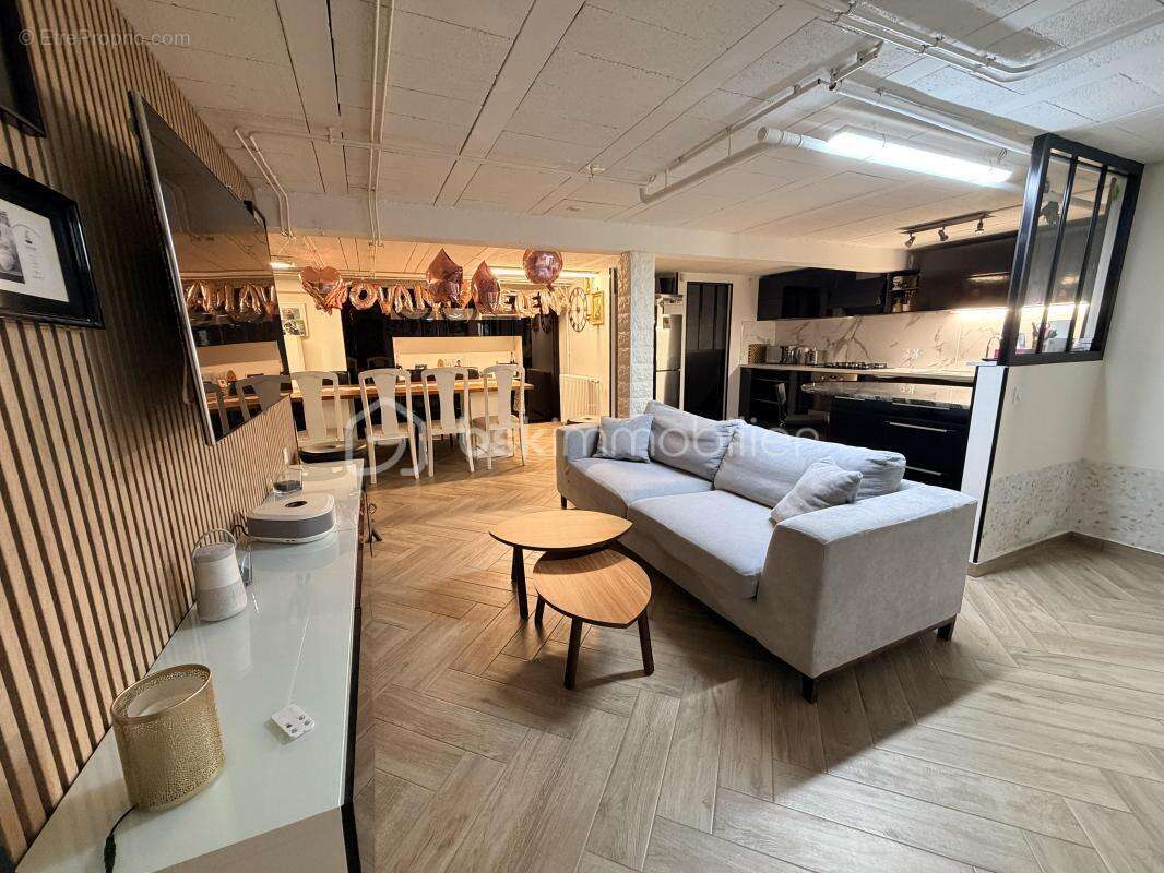 Sublime maison sur 3 niveaux, 4 chambres, une piscine et de très beaux matériaux - photo 29