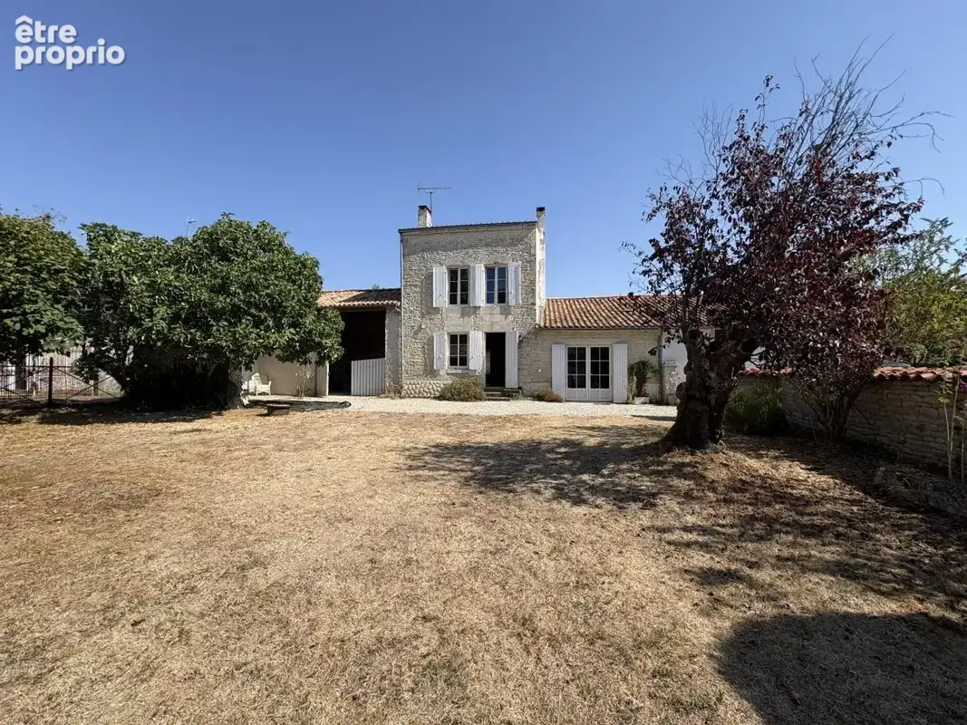 Photo Maison à Le Bourdet au prix de 209 508€