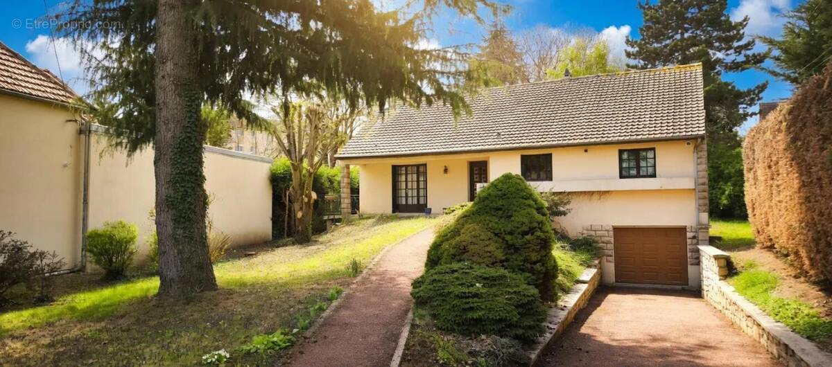 Maison à BEAUVAIS