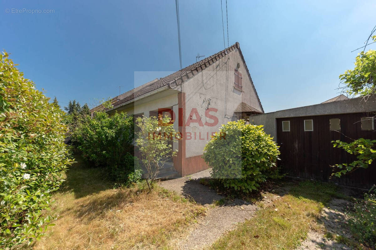 Maison à PONTAULT-COMBAULT