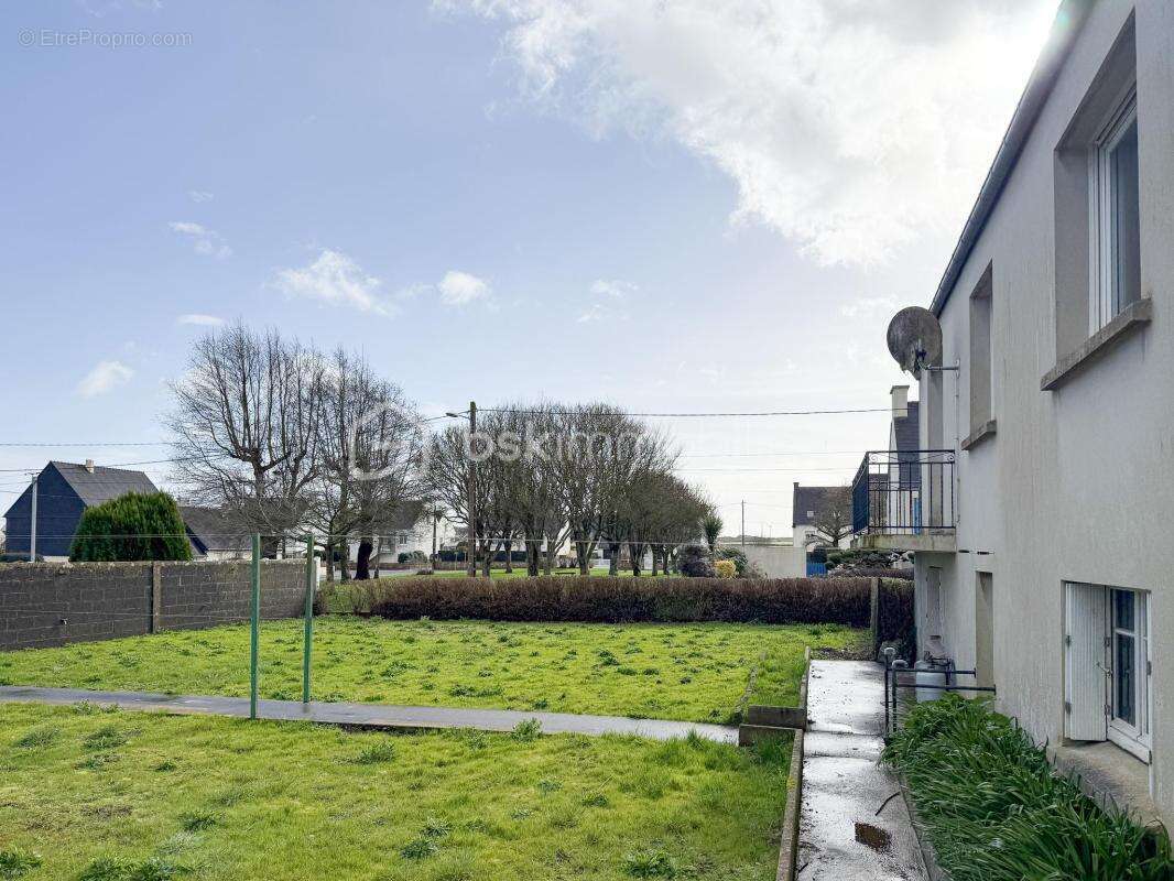 Maison à PLOUDALMEZEAU