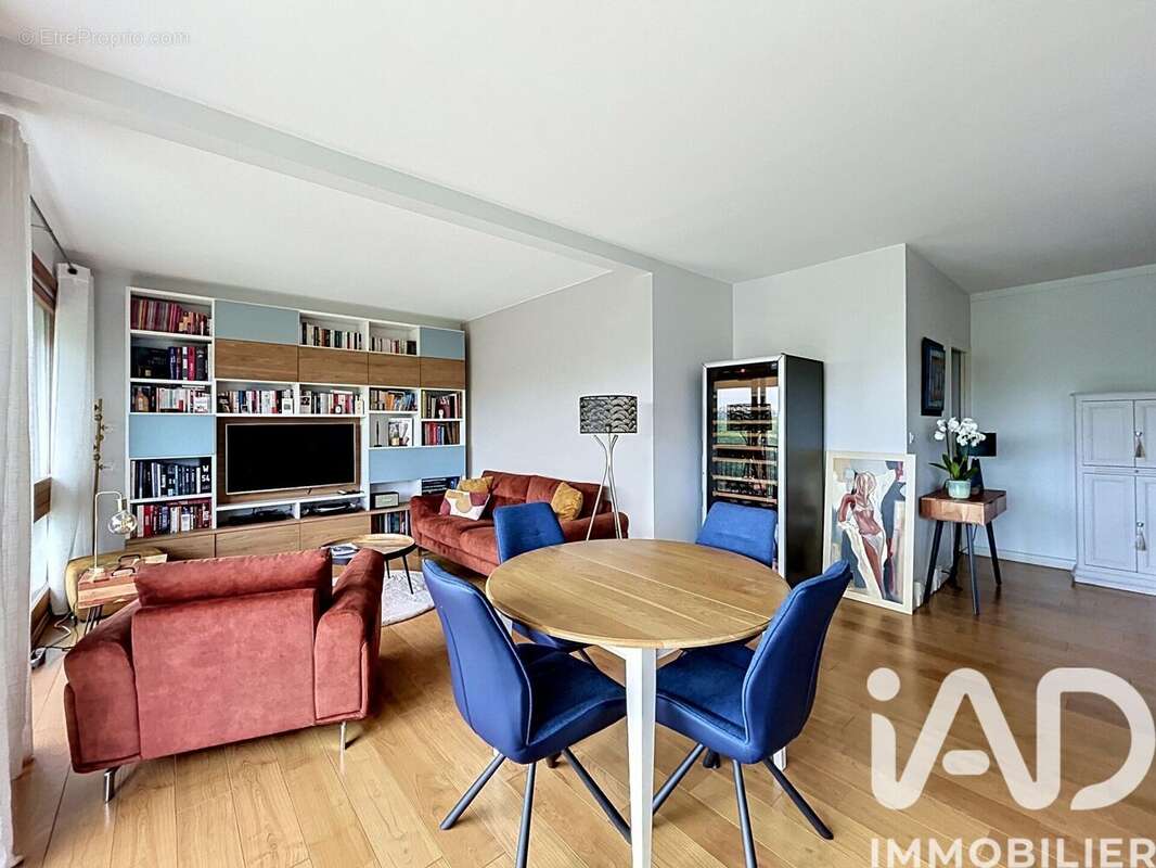 Photo 4 - Appartement à LA CELLE-SAINT-CLOUD