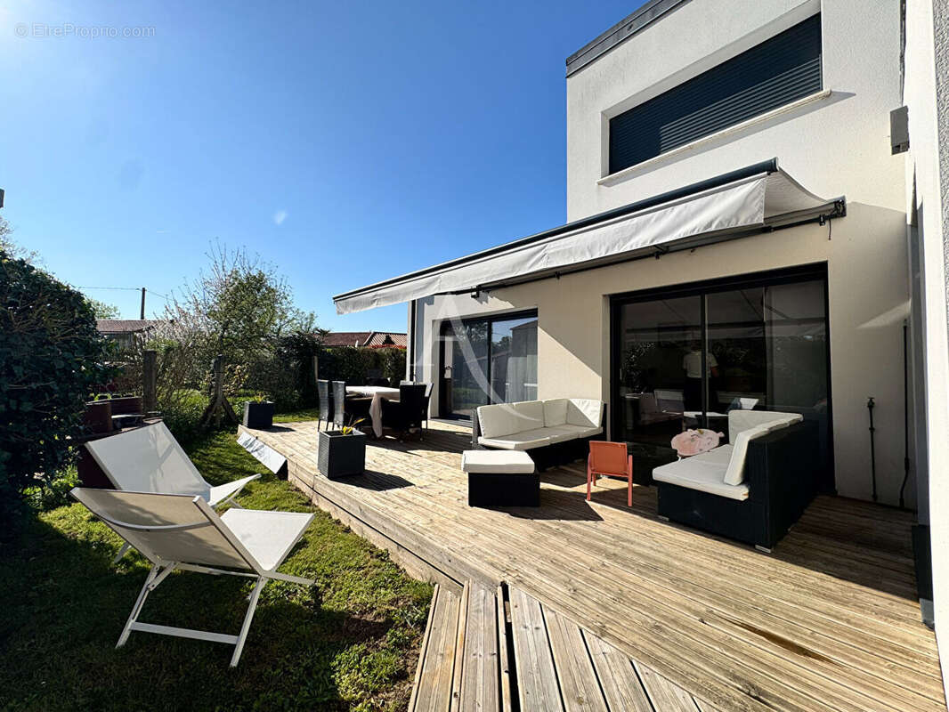 Maison à SAINT-FLORENT-DES-BOIS