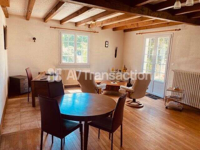 Maison 160 m² à Maine-De-Boixe  - photo 7