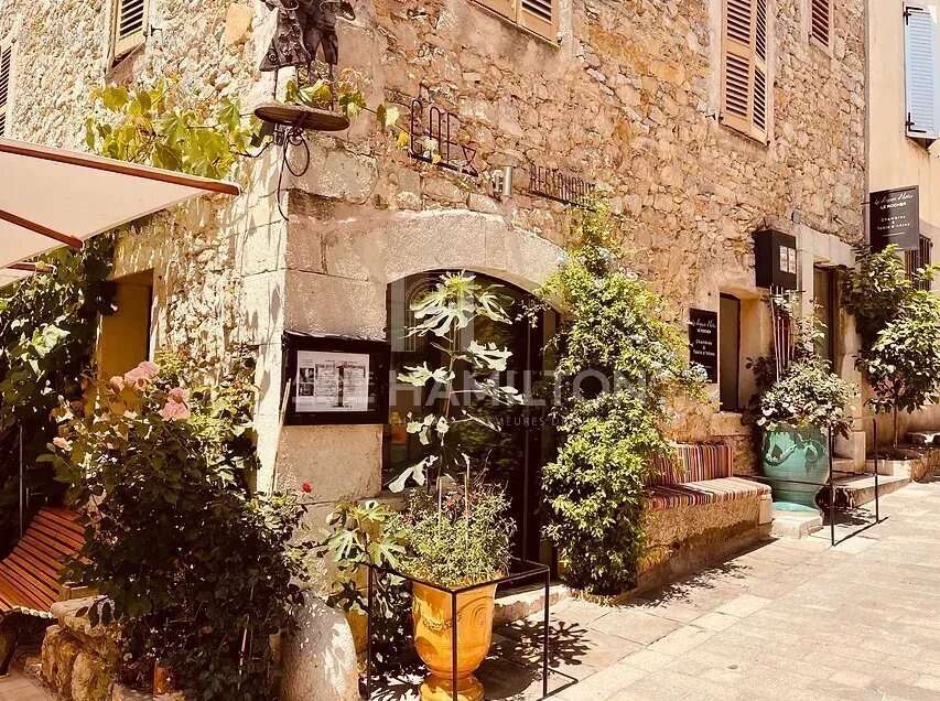 Maison à VALBONNE