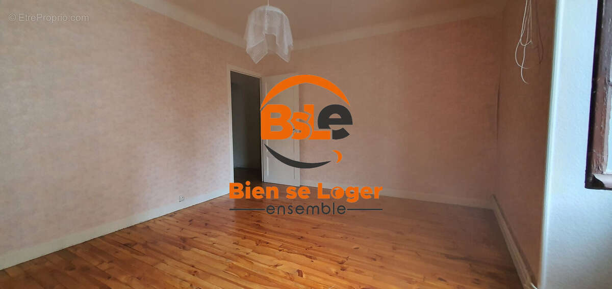 Maison à SAINT-CHELY-D&#039;APCHER