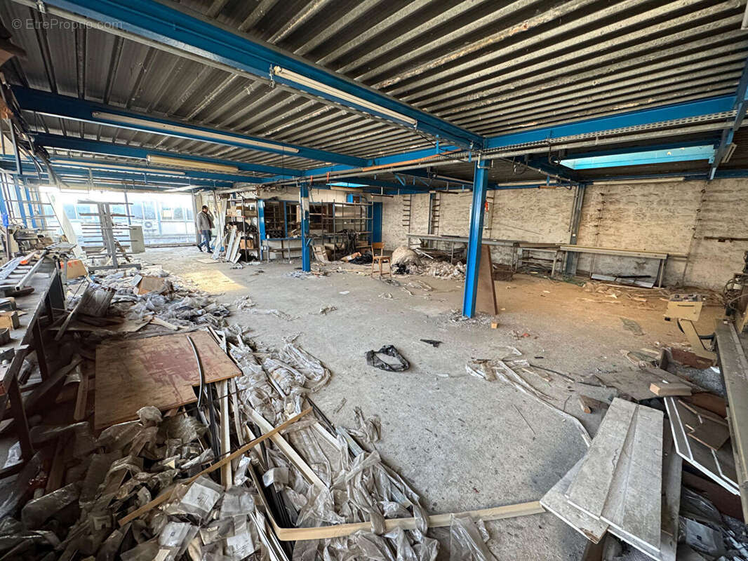 Commerce à ROMAINVILLE