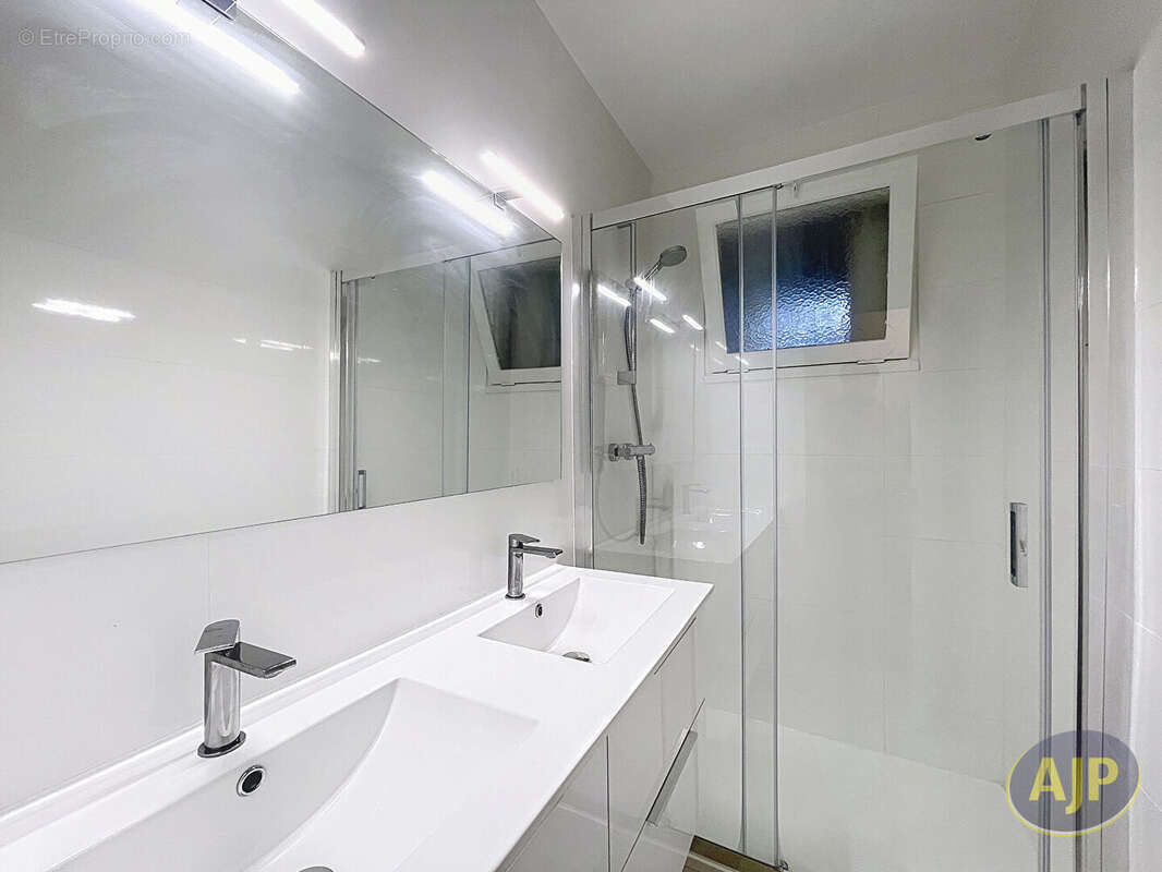 Appartement à REZE