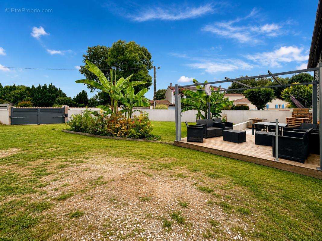 Maison 150 m² à Thenac  - photo 5