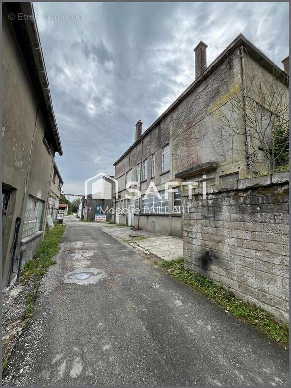 Photo 2 - Commerce à DESVRES