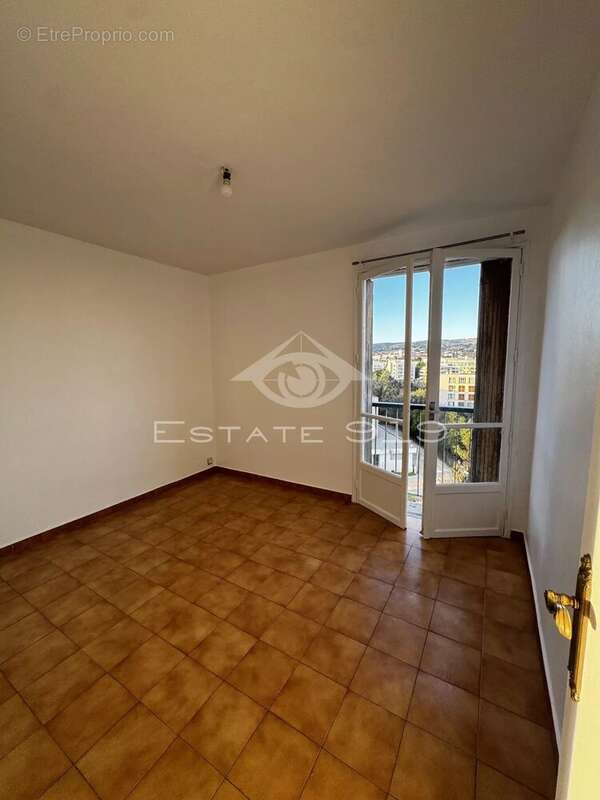 Appartement à MARSEILLE-14E