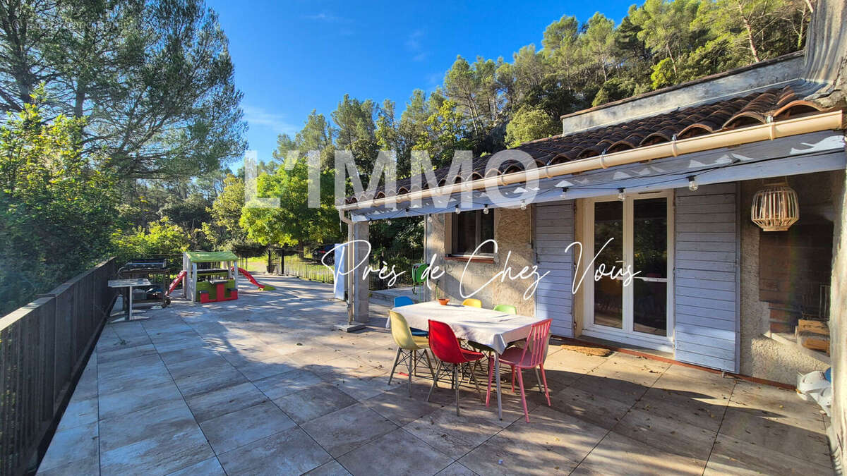 Maison à LA BOUILLADISSE