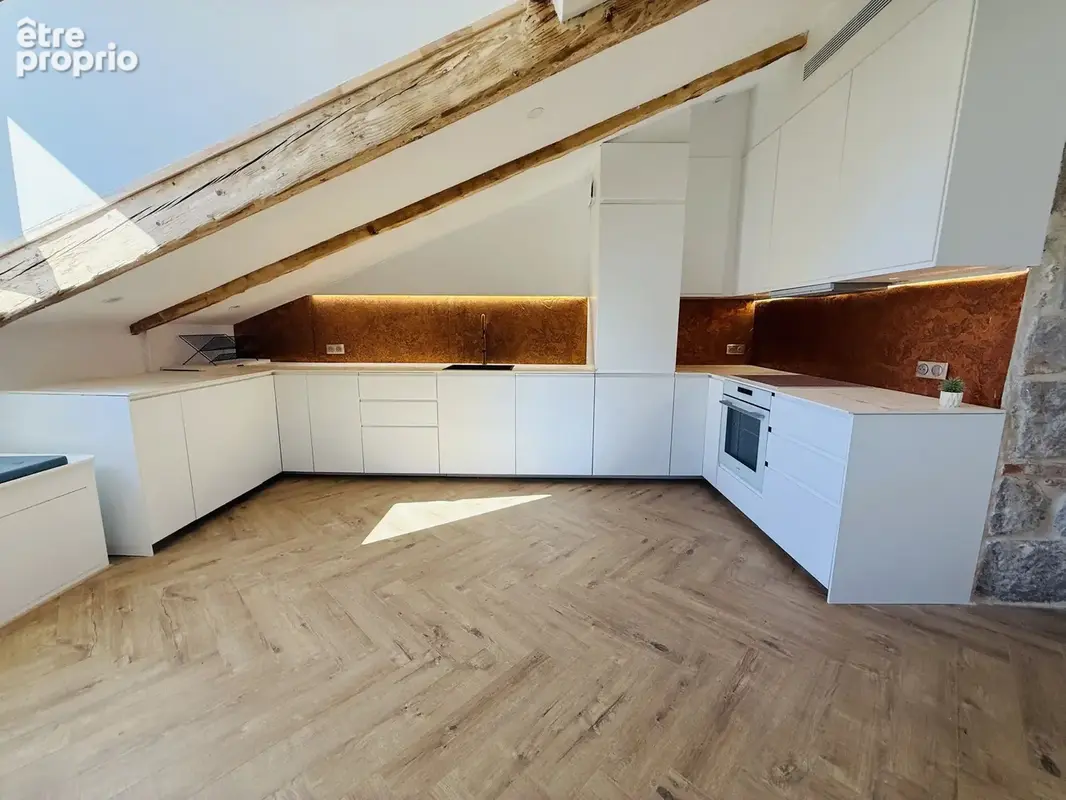 GUBERNATIS - 3 pièces rénové - photo 9