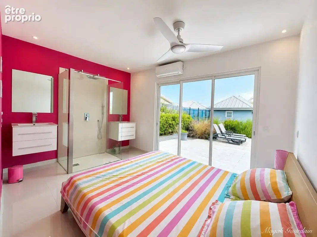 A vendre – saint-françois – villa avec piscine, gîte indépendant et autonomie électrique - photo 9