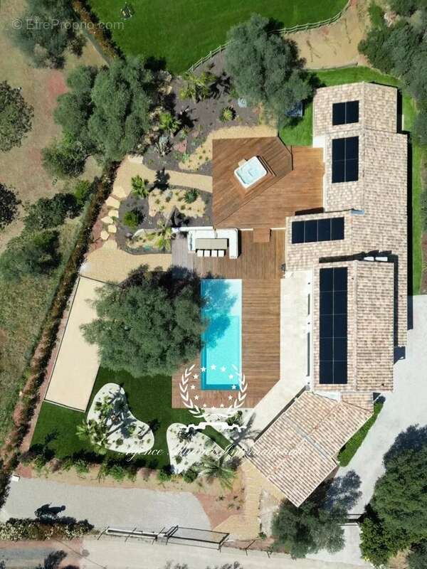 Appartement à LE LUC