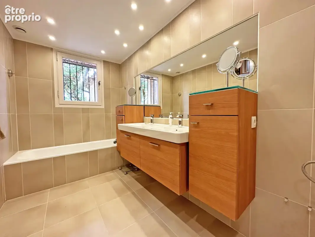 CO-EXCLUSIVITE VENCE - Appartement/villa de grand standing avec vue mer - photo 9