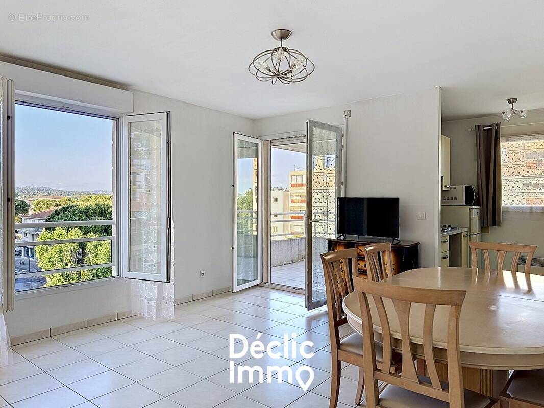 Appartement à MANDELIEU-LA-NAPOULE