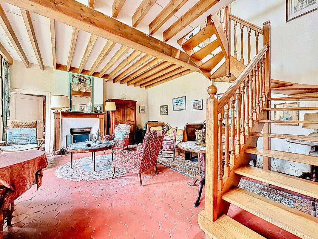 Maison à VER-LES-CHARTRES