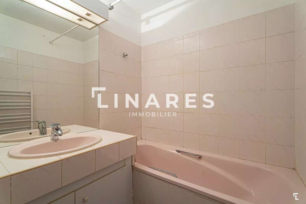 Appartement à MARSEILLE-8E