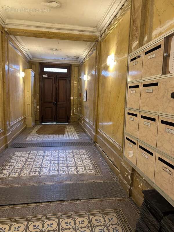 Appartement à PARIS-11E