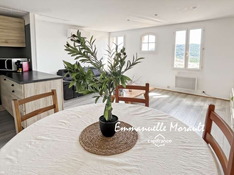 Appartement à vendre 2 pièces BAGNOLS EN FORET (83) - photo 10