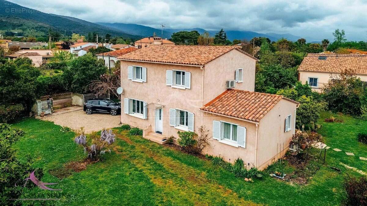 Maison à PRUNELLI-DI-FIUMORBO