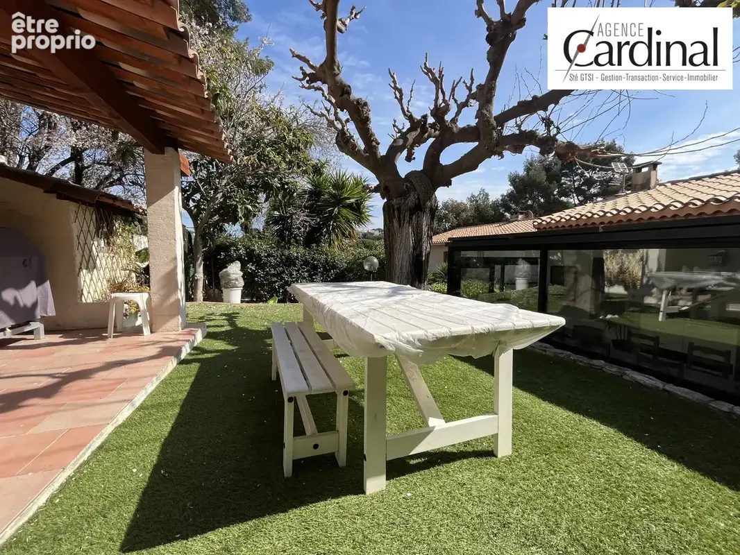 Appartement à CARRY-LE-ROUET