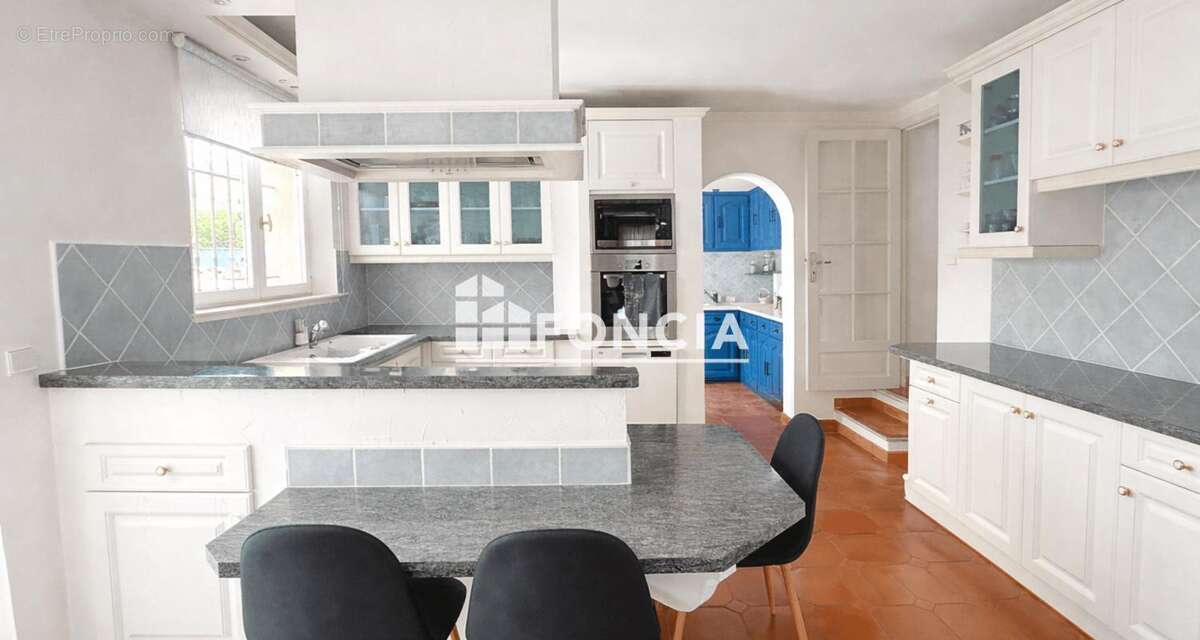Maison à FREJUS