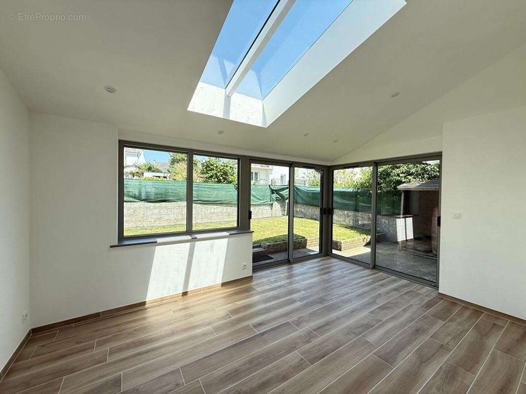 Maison à LANESTER