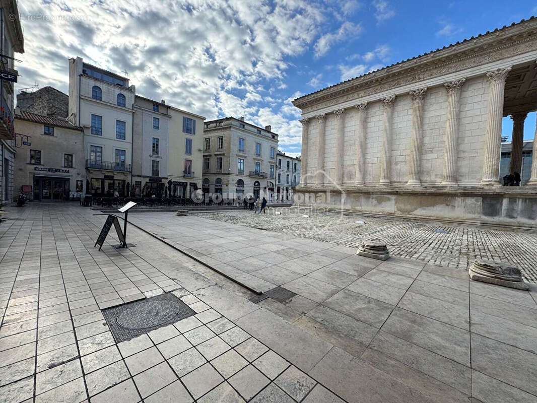 Commerce à NIMES