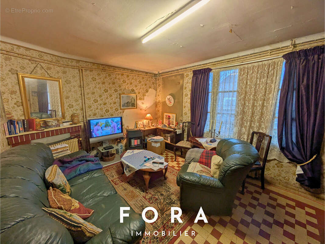 Maison à CONDE-SUR-NOIREAU